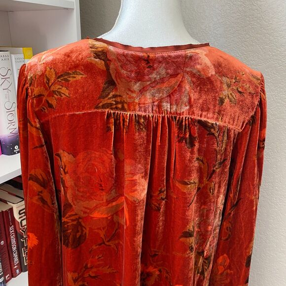 SUNDANCE Burnt Orange Velvet Floral Embroidered BoHo Festival Bell Sleeve M Top - Picture 8 of 11